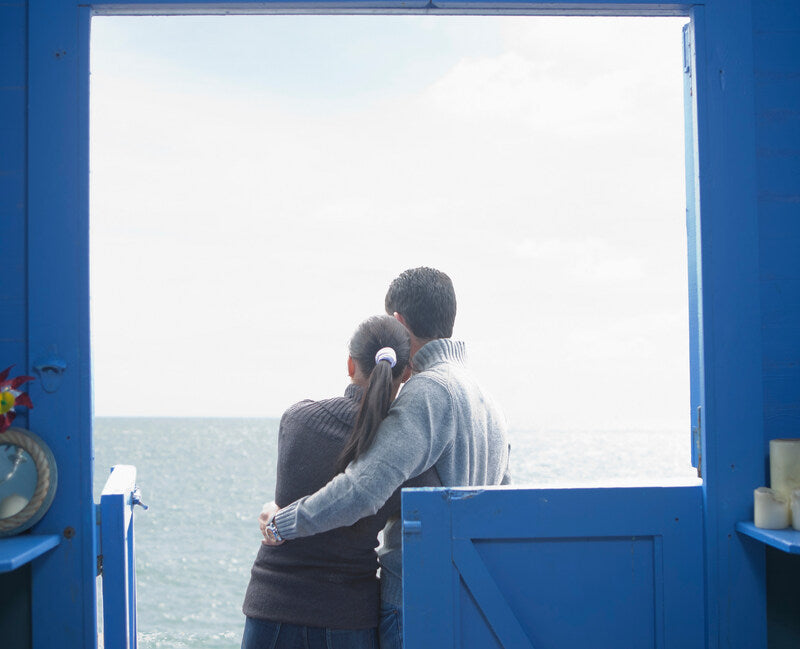 Dating With Emotional Boundaries (Without Feeling Cold)